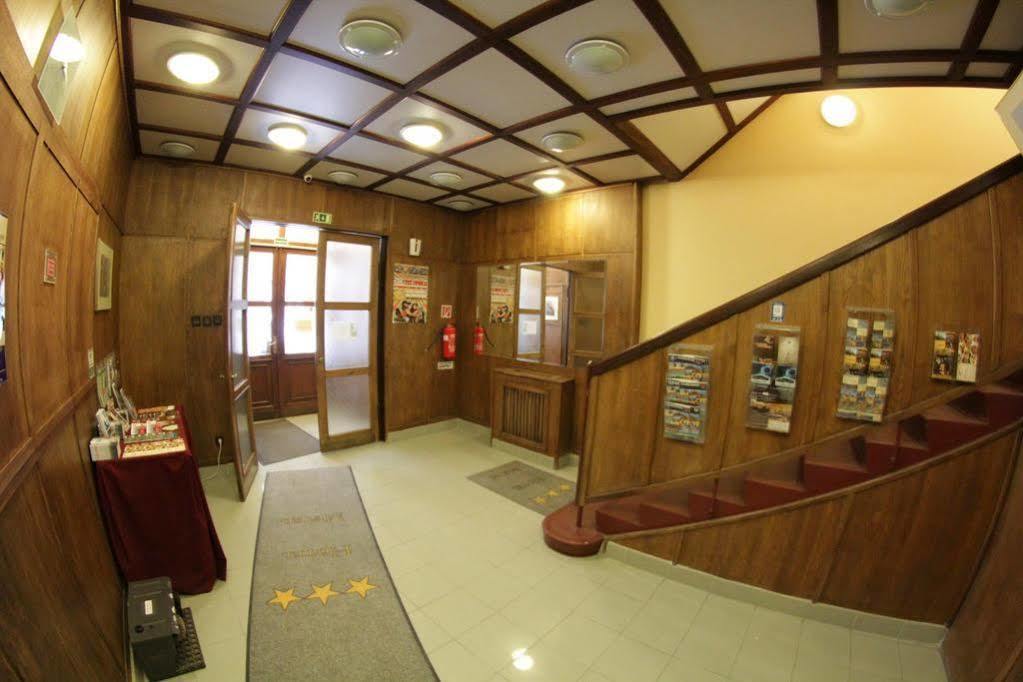 Metro 3* Budapešť